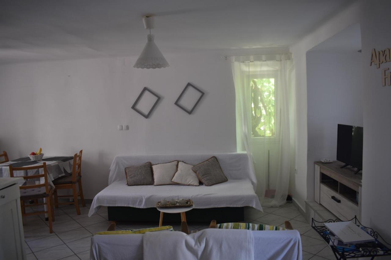 Apartment Estera Jelsa  Exterior photo