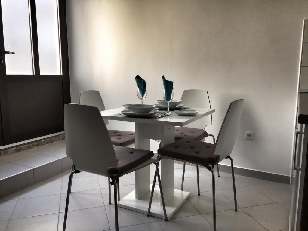 Apartment Estera Jelsa  Exterior photo